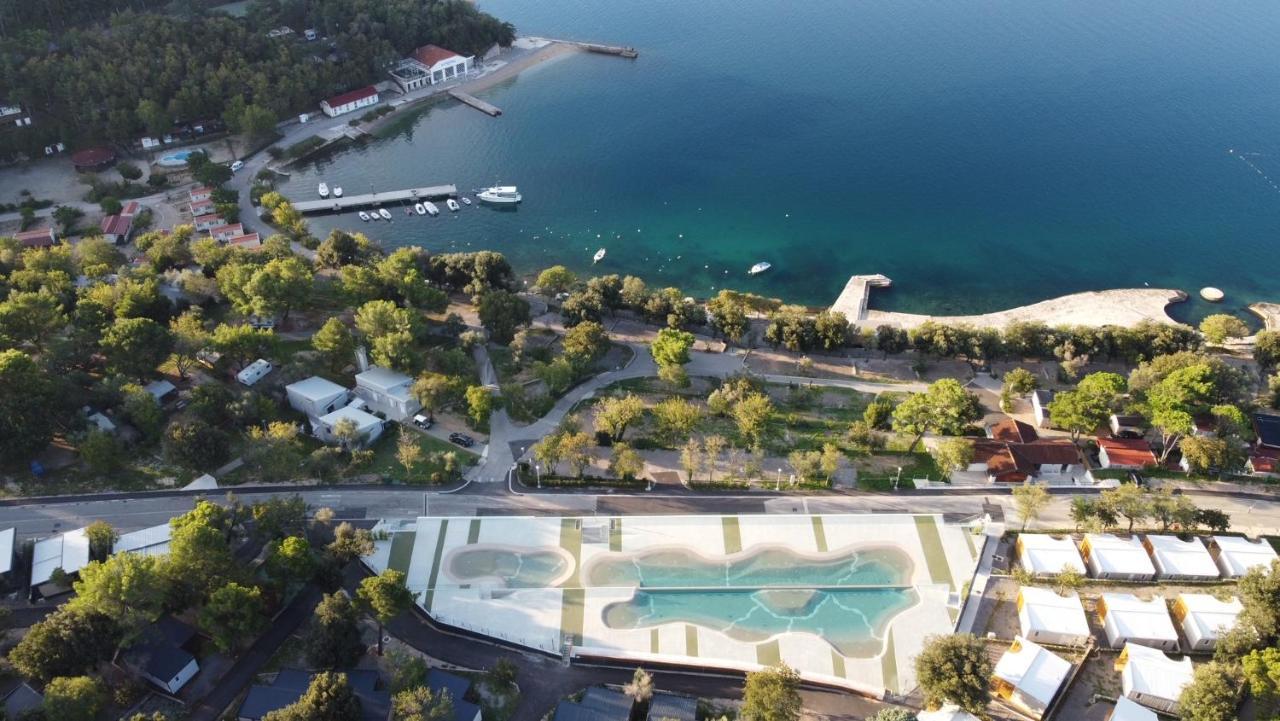 Sea House Shade, Pool & Jacuzzi - Privilege Point Camping & Villas Selce Exteriör bild